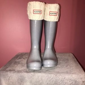 HUNTER BOOTS WITH SOCKS
